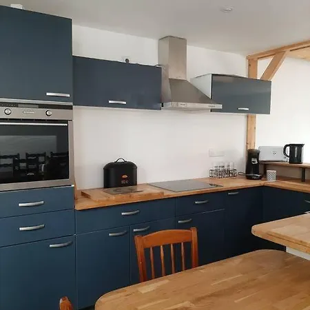 Maison Proche Gare Et Commodites Holiday home Le Mans