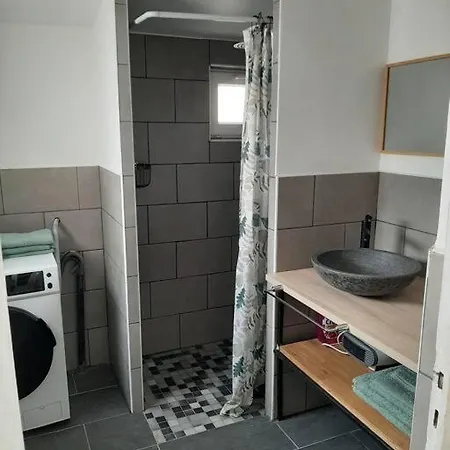 Holiday home Maison Proche Gare Et Commodites
